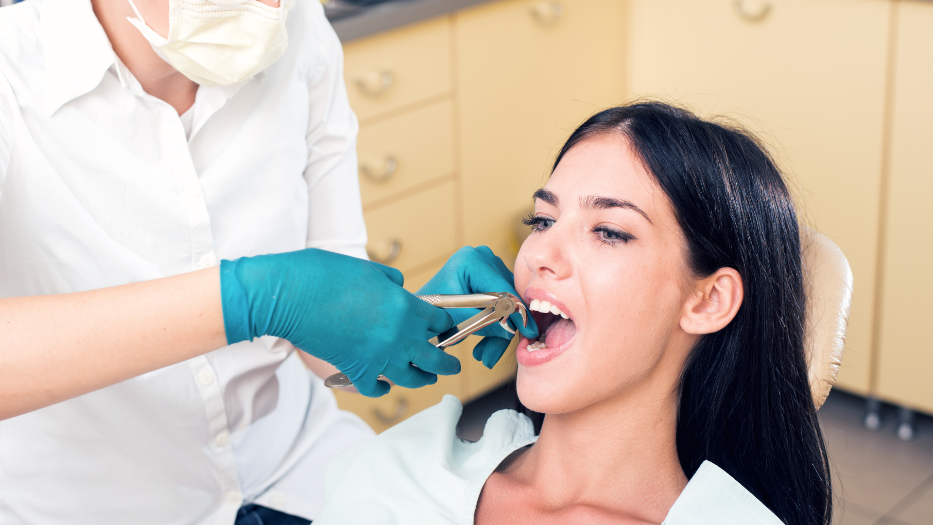 Wisdom Teeth Removal Recovery,Wisdom Teeth Removal Recovery Timeline,Wisdom Teeth Removal Recovery Tips,Not to Eat after Wisdom Tooth Removal,Foods to Avoid after Wisdom Tooth Removal,Things to Avoid after Wisdom Tooth Removal,recovery